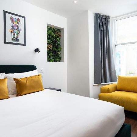 Room 1, Hotel Style Double Bedroom In 마라지온 외부 사진