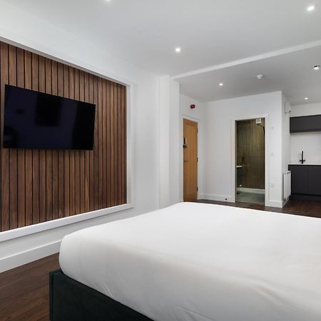 Room 1, Hotel Style Double Bedroom In 마라지온 외부 사진